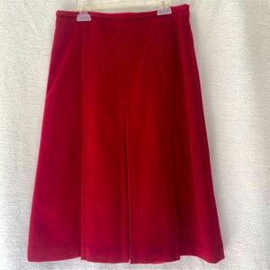Soft red wool knee-length lined Ann Taylor skirt, size 6